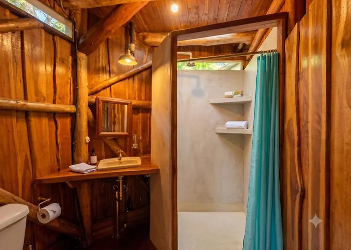 Don Jon'S Surf And Yoga Lodge Playa Santa Teresa 